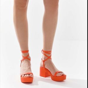 Urban Outfitters Orange platform sandal size 10